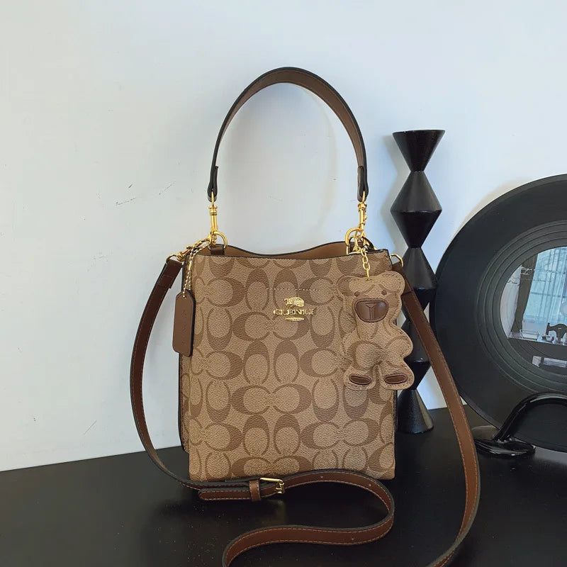 Luxury Bucket Handbag – Elegant Shoulder Bag for Everyday & Events