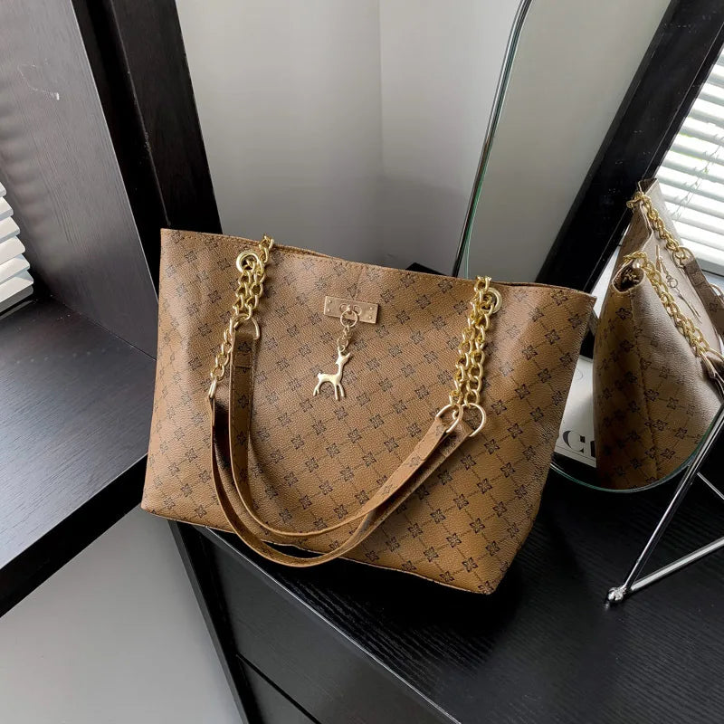 Textured Soft Leather Tote Bag – Large Capacity Shoulder Bag with Accessories