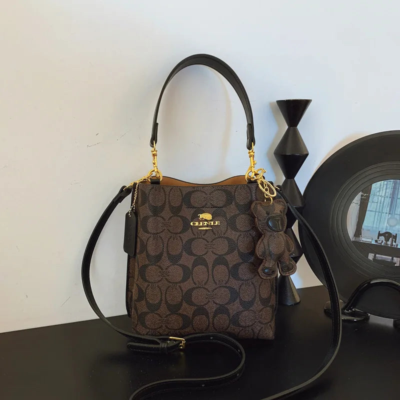 Luxury Bucket Handbag – Elegant Shoulder Bag for Everyday & Events