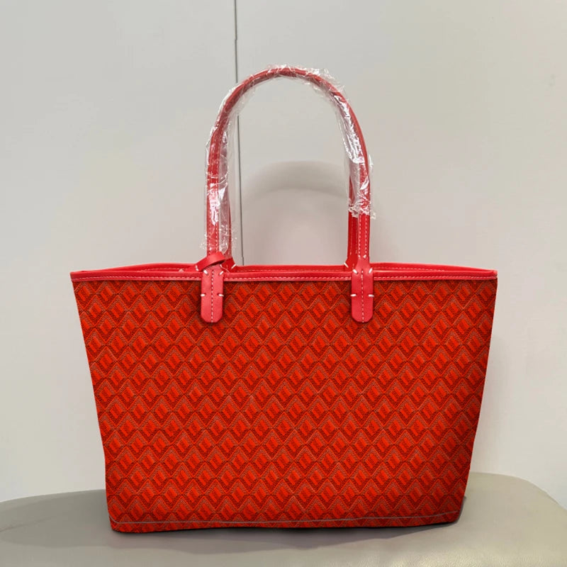 Large Leather Tote Bag for Women – Structured Designer Shoulder Bag with Spacious Interior