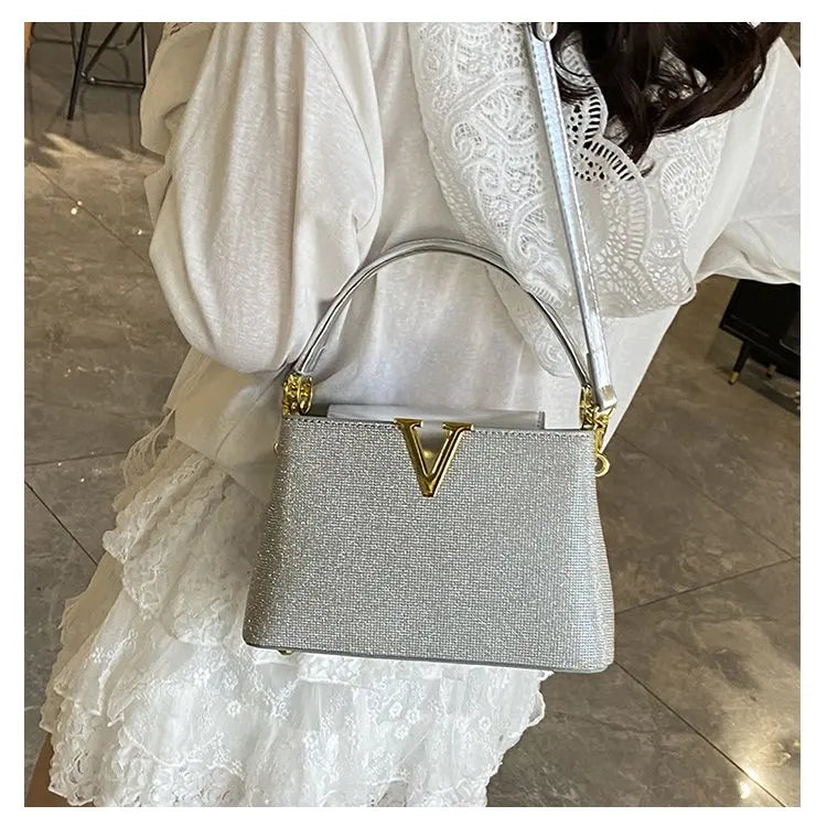 Elegant One-Shoulder Handbag – Sophisticated Travel & Everyday Bag