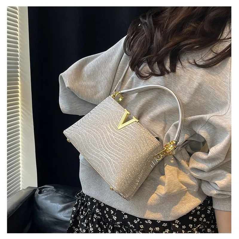 Elegant One-Shoulder Handbag – Sophisticated Travel & Everyday Bag