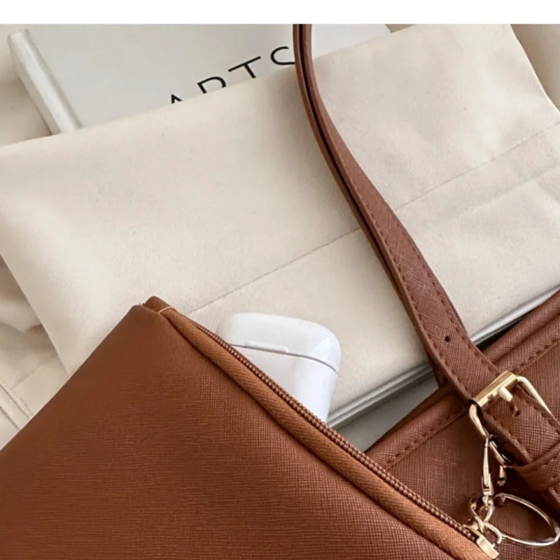 Minimalist Large Capacity Tote Bag for Women – Lightweight Shoulder Travel Handbag
