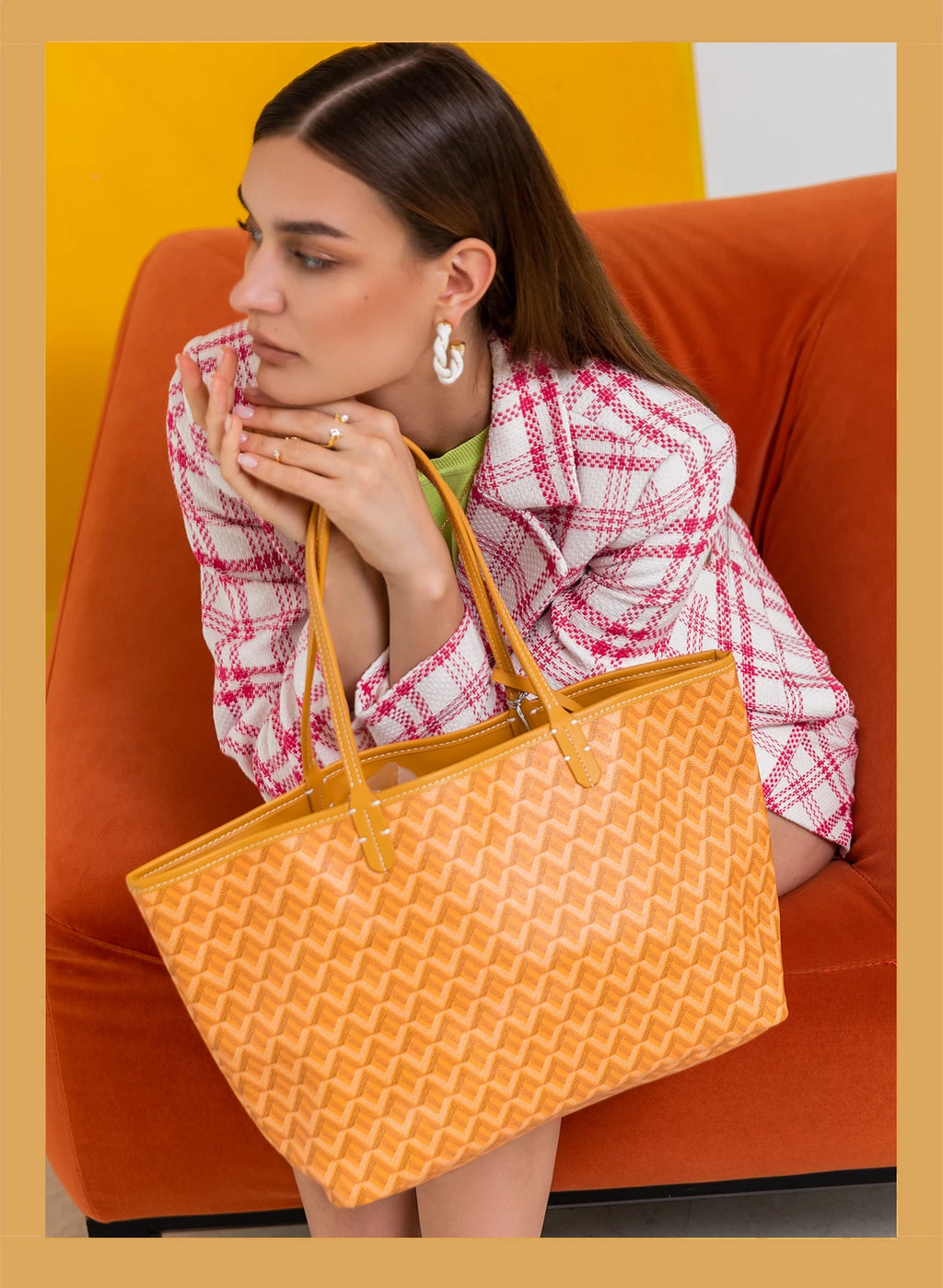 Large Leather Tote Bag for Women – Structured Designer Shoulder Bag with Spacious Interior