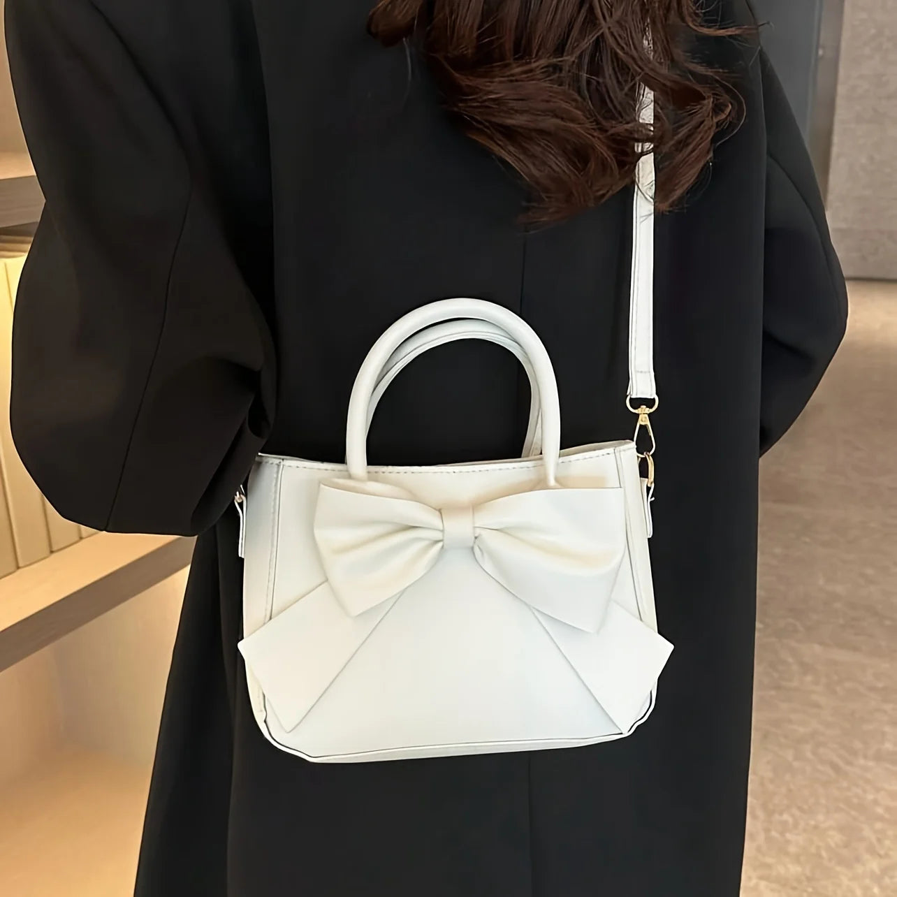 Elegant Bow Detail Handbag – Top Handle & Detachable Shoulder Strap