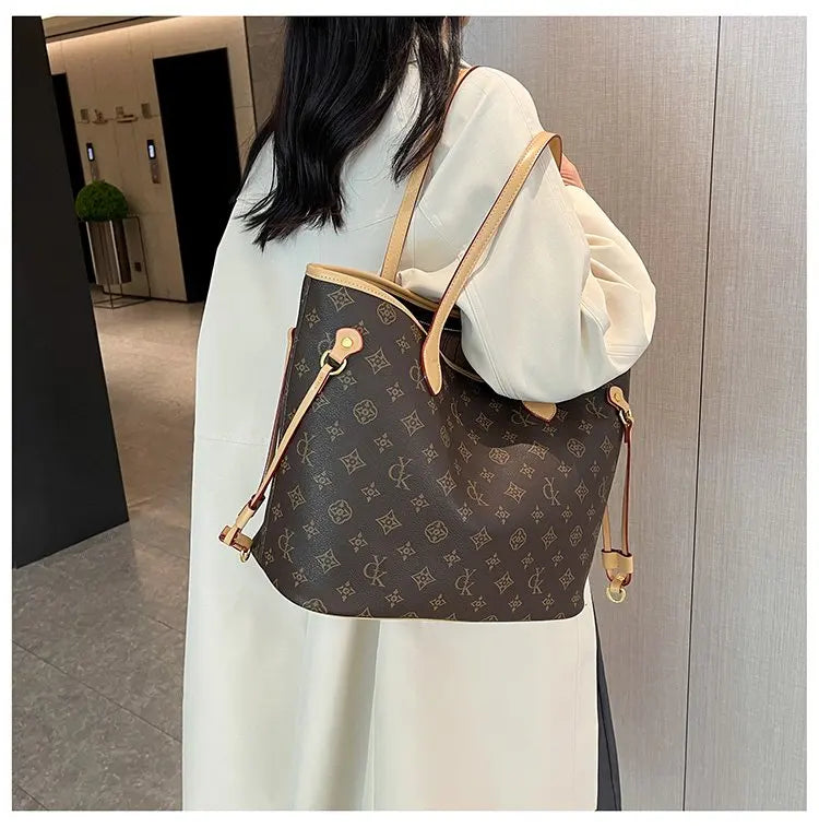 Large Versatile Tote Handbag for Women – Practical Shoulder Bag for Daily Use