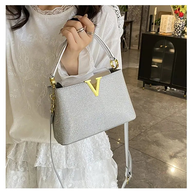 Elegant One-Shoulder Handbag – Sophisticated Travel & Everyday Bag