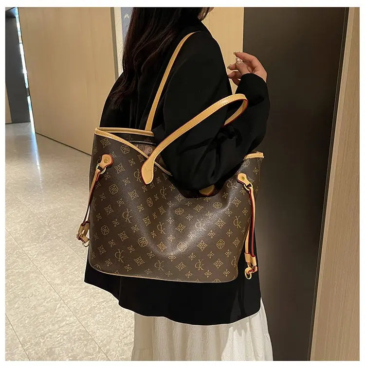 Large Versatile Tote Handbag for Women – Practical Shoulder Bag for Daily Use